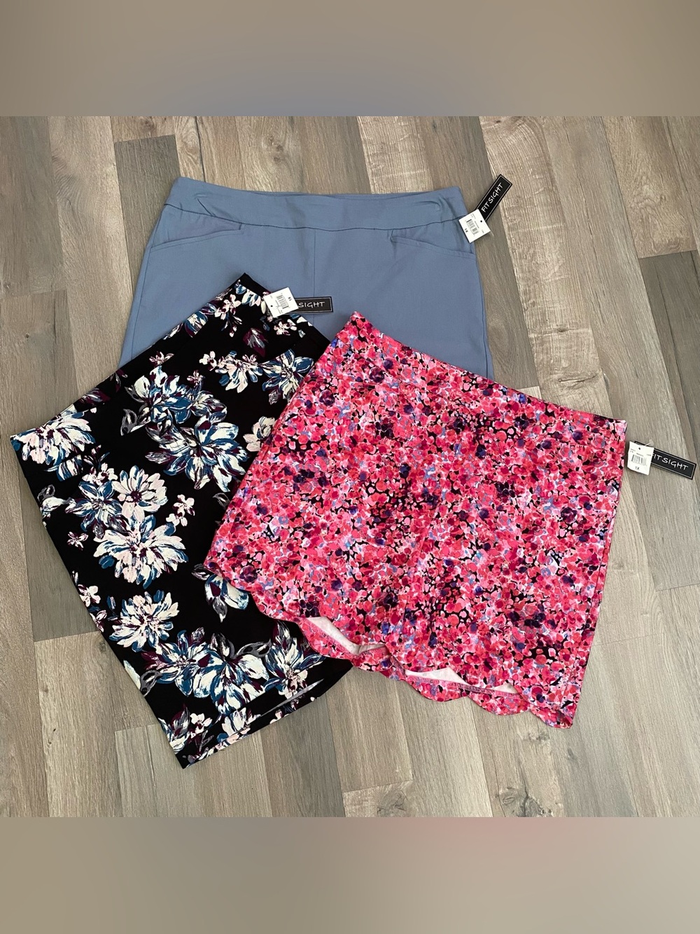 LOT OF 3 Women's 1X Golf Pull-On Shorts  Gray & Pink Bermuda Black Floral New